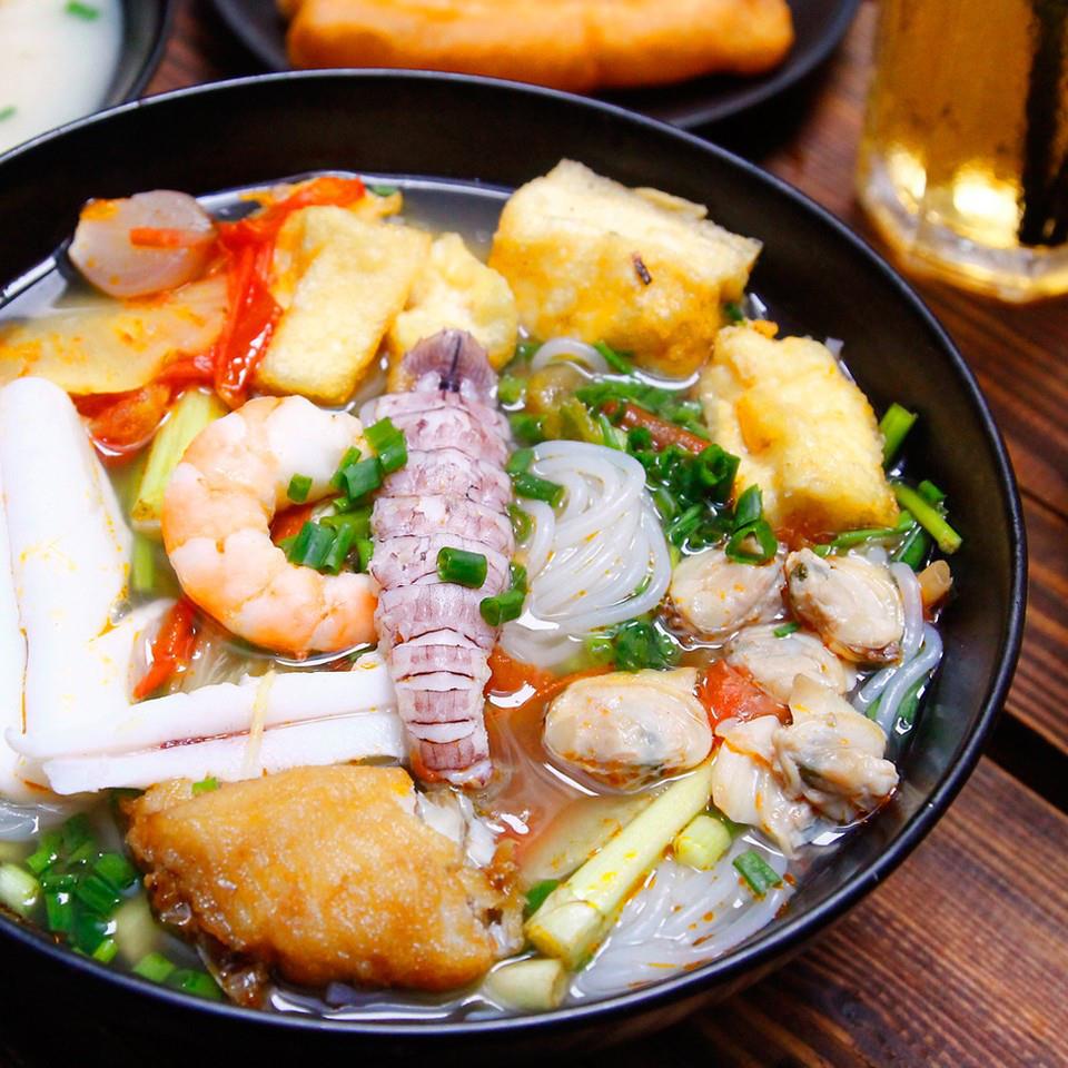 Bun be be (Nouille de riz aux squilles ou crevettes-mantes) - spécialité de la baie d''Halong