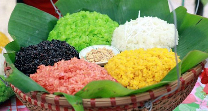 Riz gluant à cinq couleurs des habitants de Ly Son - une beauté de la gastronomie et de la culture