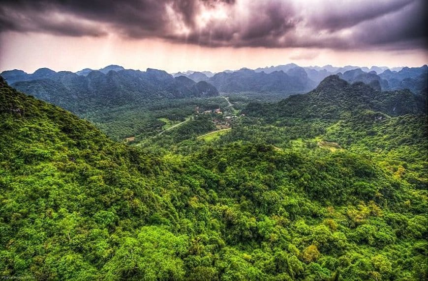 Le parc national vue du haut du Mont Ngu Lam - Photo : Gavin White