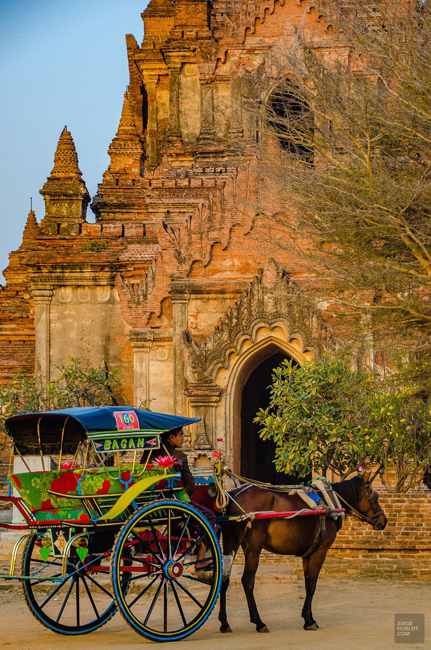 Se déplacer à Bagan Birmanie en calèche