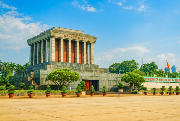 Entrée au Mausolée de Ho Chi Minh - Expérience solennelle à Hanoi
