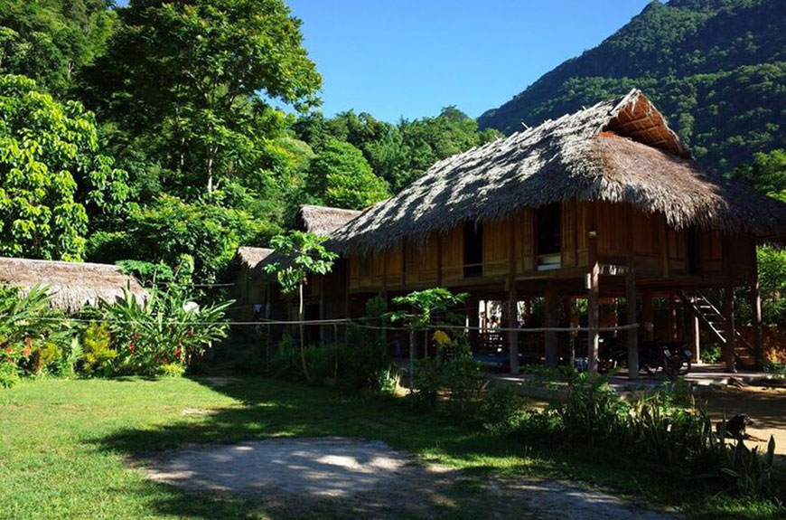 Ban Hieu Garden Lodge a été construit dans le style d''une maison sur pilotis, entouré de verdure, proche de la nature