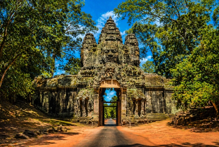 Architecture monumentale de la Porte Sud d’Angkor Thom