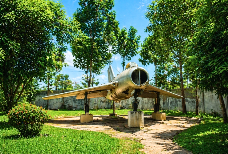 Immersion dans les vestiges du Musée de la Guerre, une des meilleures destinations à Siem Reap