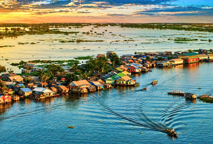 Scène de vie paisible au cœur du Tonlé Sap