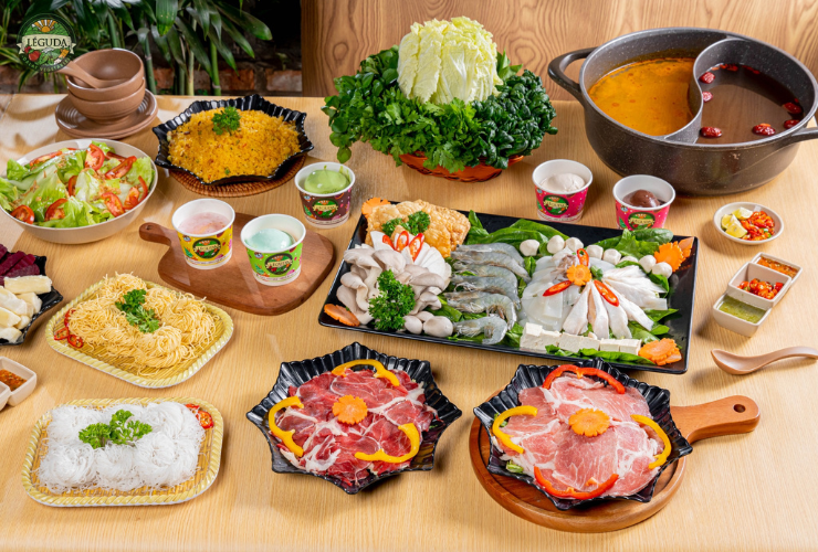 Rendez-vous au restaurant Léguda Vegetable Buffet pour savourer une fondue nutritive aux légumes