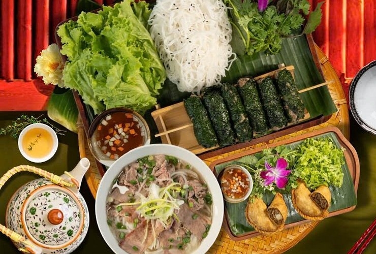 De Tham Restaurant est un restaurant spécialisé dans la cuisine vietnamienne traditionnelle