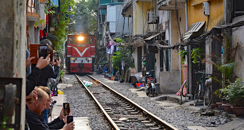 Rue à côté du rail Hanoi