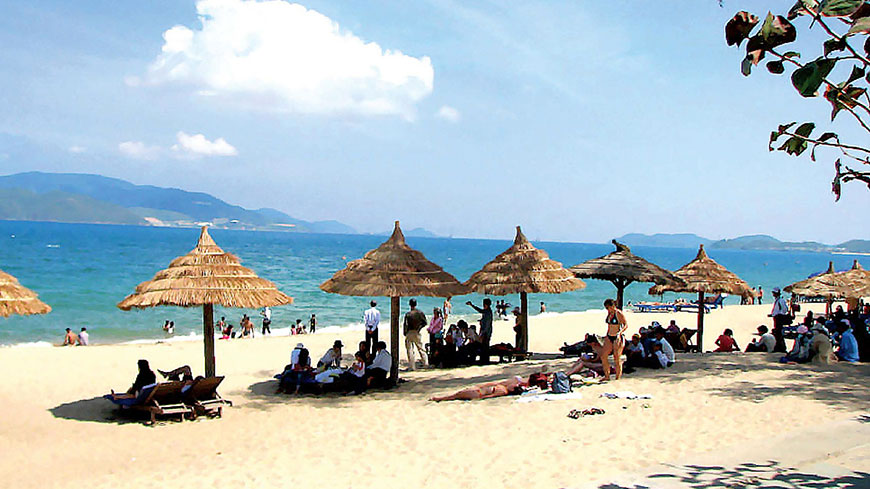 My Khe Beach attire de nombreux touristes chaque été