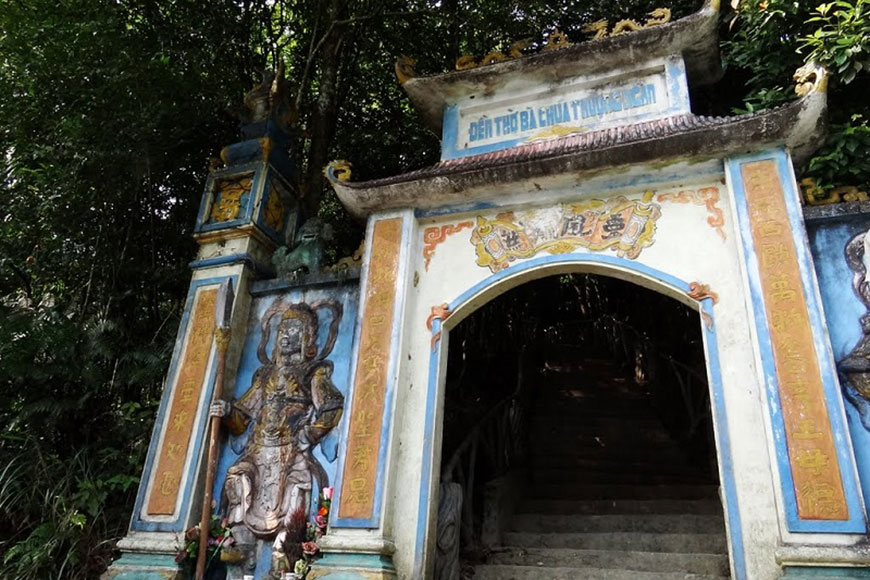 Le temple le plus sacré de Tam Dao