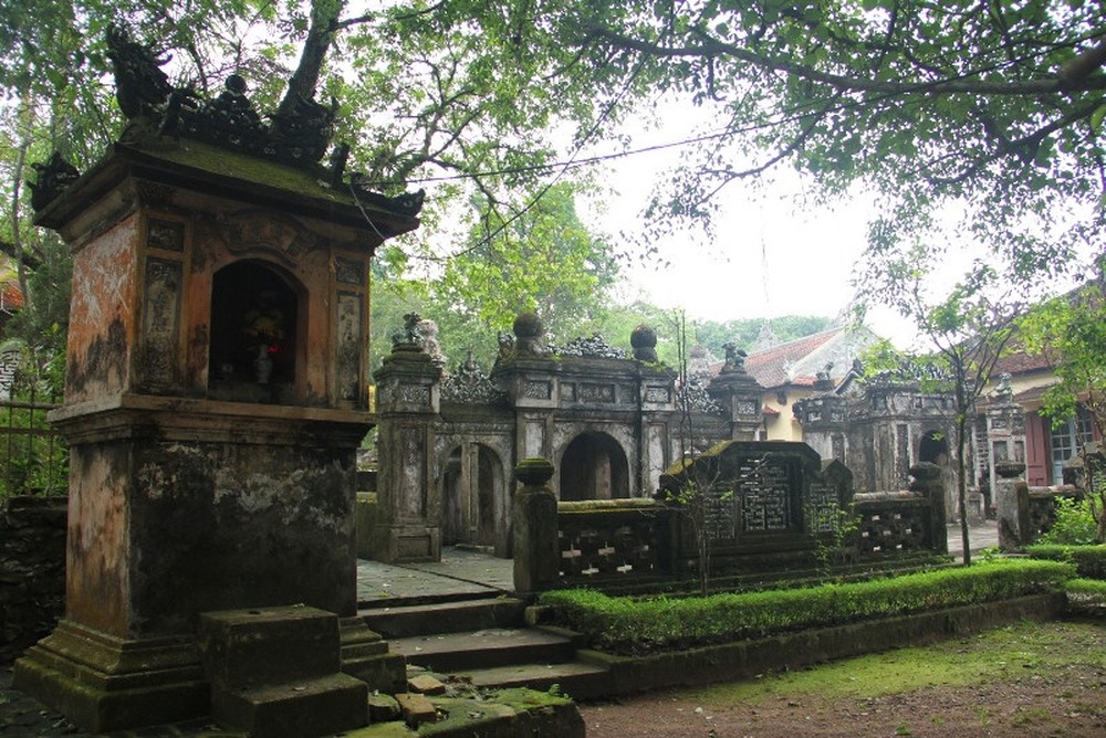 Le lieu de sépulture du maître zen Nhat Dinh