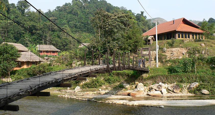 Admirer le paysage des villages autour de Pan Hou lors de ce Voyage nouvelle frontière