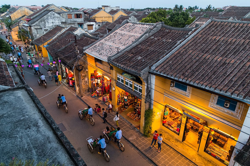 L'ancien quartier de  la ville portuaire Hoi An - la visite à ne pas manquer lors de ce circuit Vietnam 2 semaines