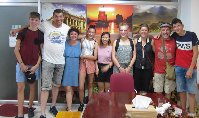 Accueil des clients à Galatourist dans le Circuit Vietnam 2 semaines