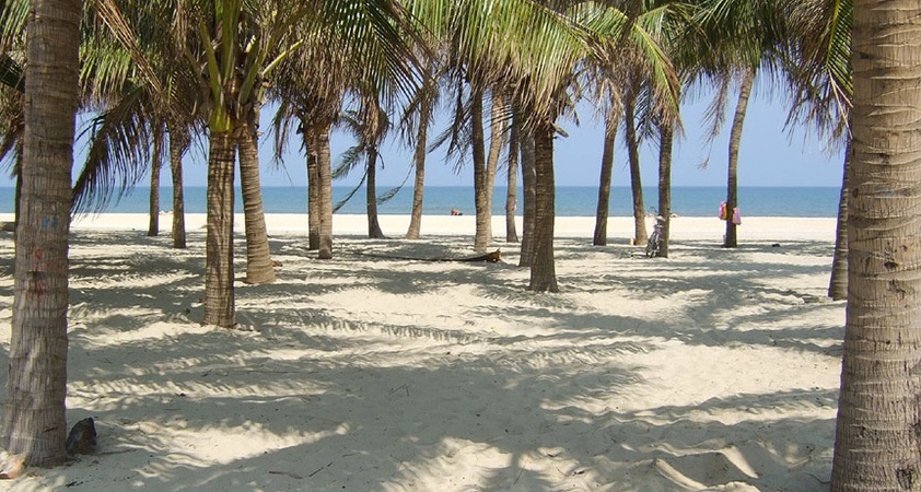 Visiter la plage sauvage de Ha My à travers ce circuit Vietnam 10 jours
