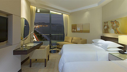 Club Twin, Club lounge access, Guest room, 2 Double, Balcony 