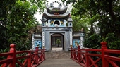 Temple Ngoc Son